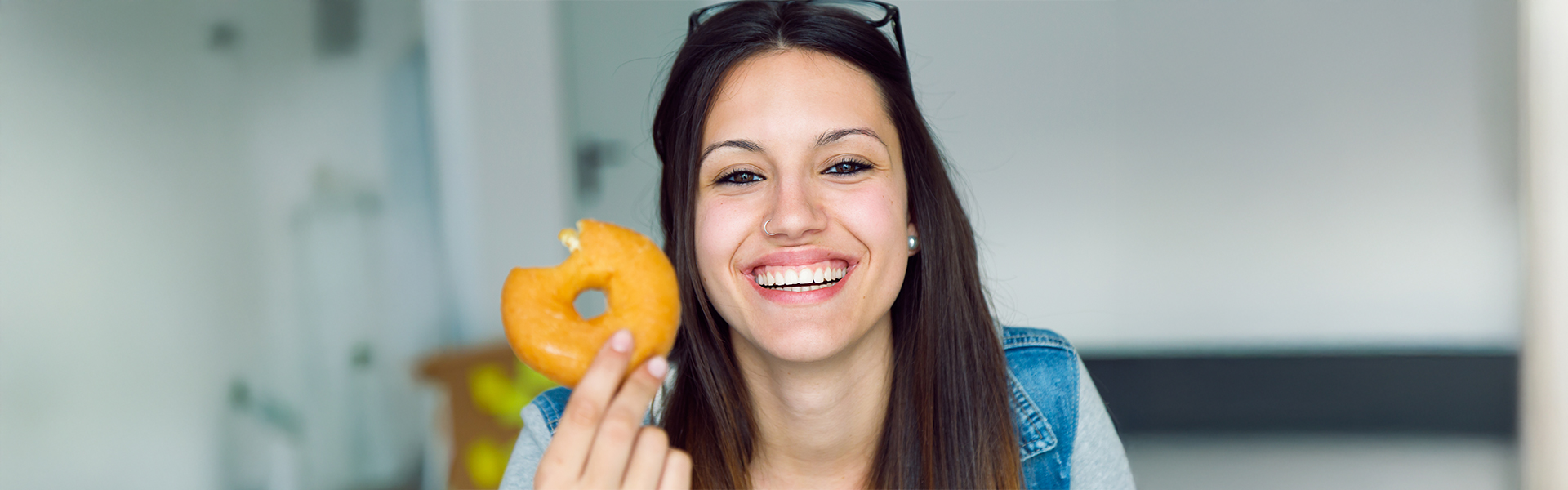 Why Dentists Advise Against Eating Hard and Sticky Foods After Dental Treatment